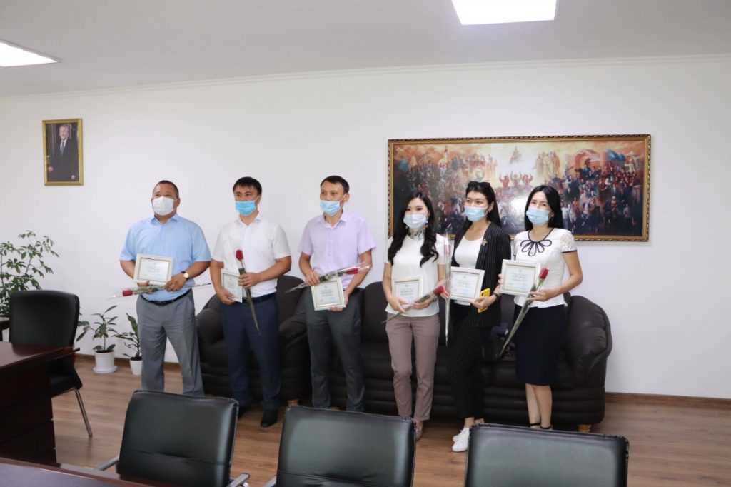 «Дарындылар пулына» өткен азаматтарға сертификат табыс етілді