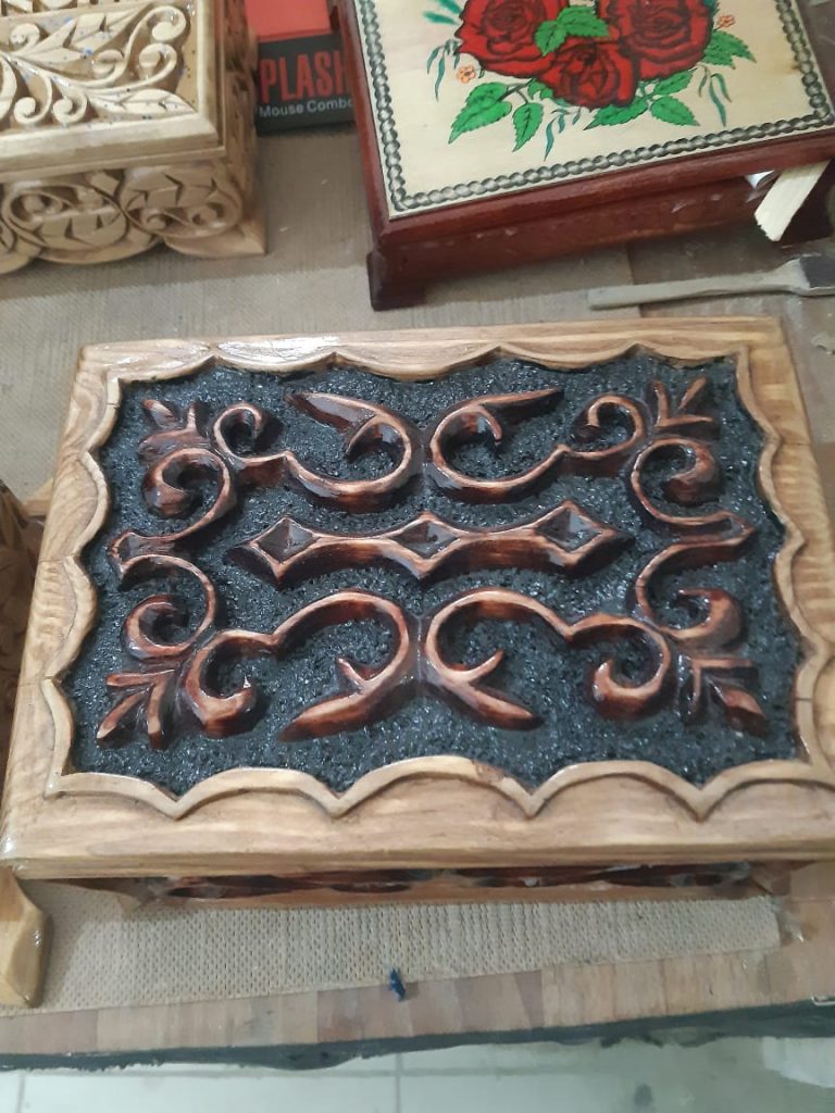 Сағыныш арқалаған сыйлықтар