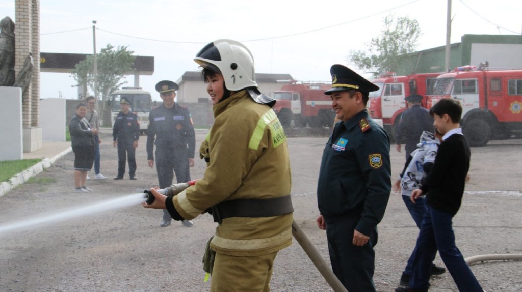 <strong>Бас құтқарушы балалармен сұхбаттасты</strong>