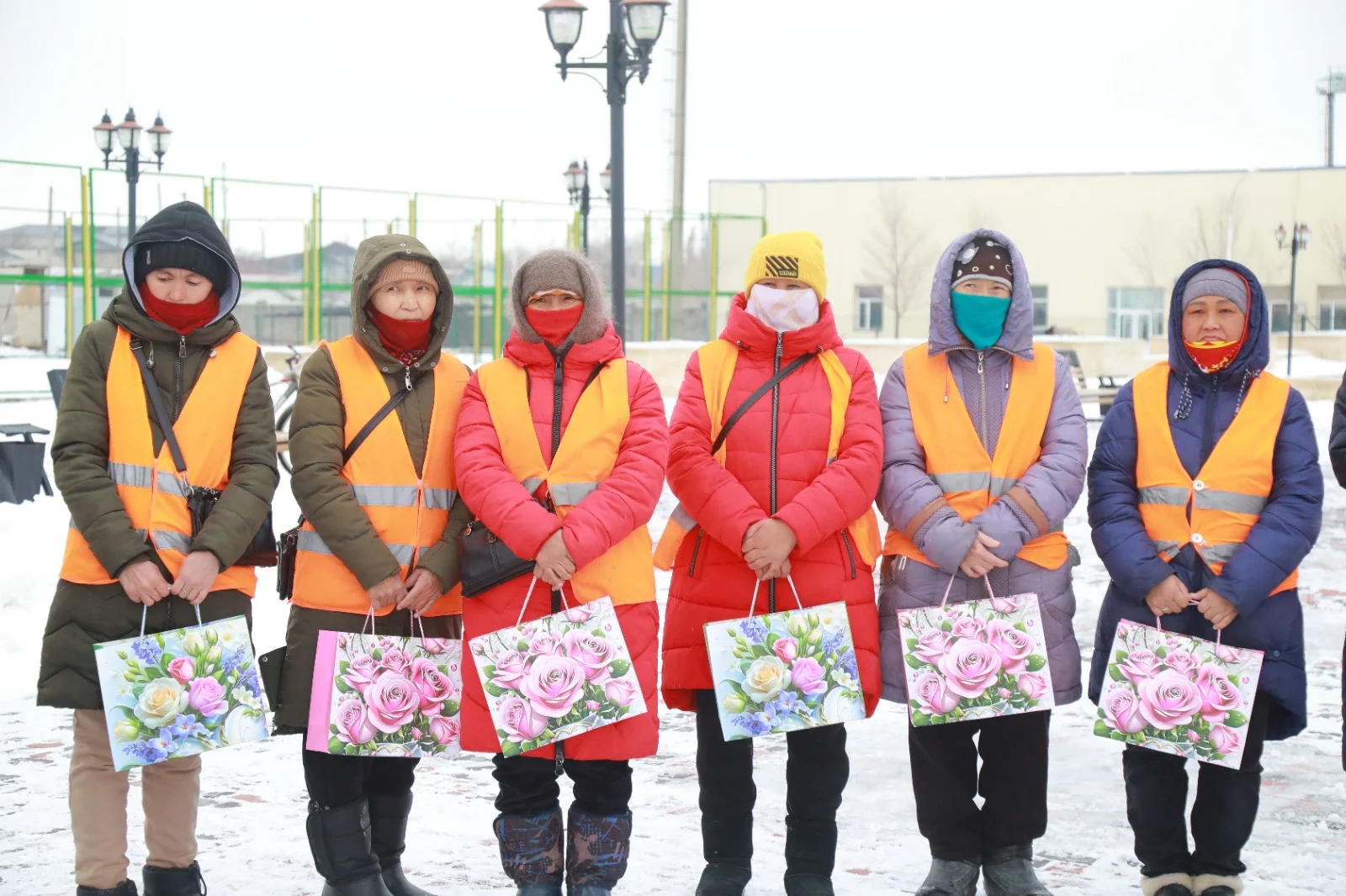 Аудан басшысы жұмысшы жандармен жүздесті