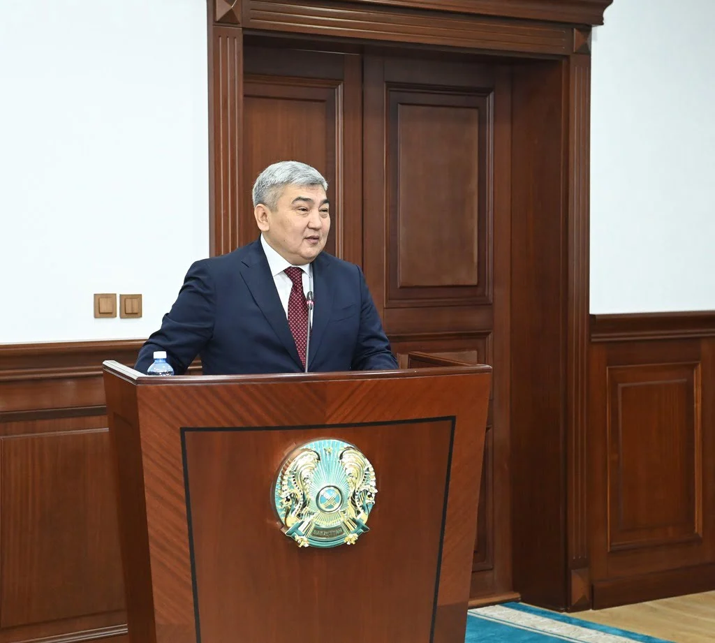 Жаңа қызметке шығарып салды