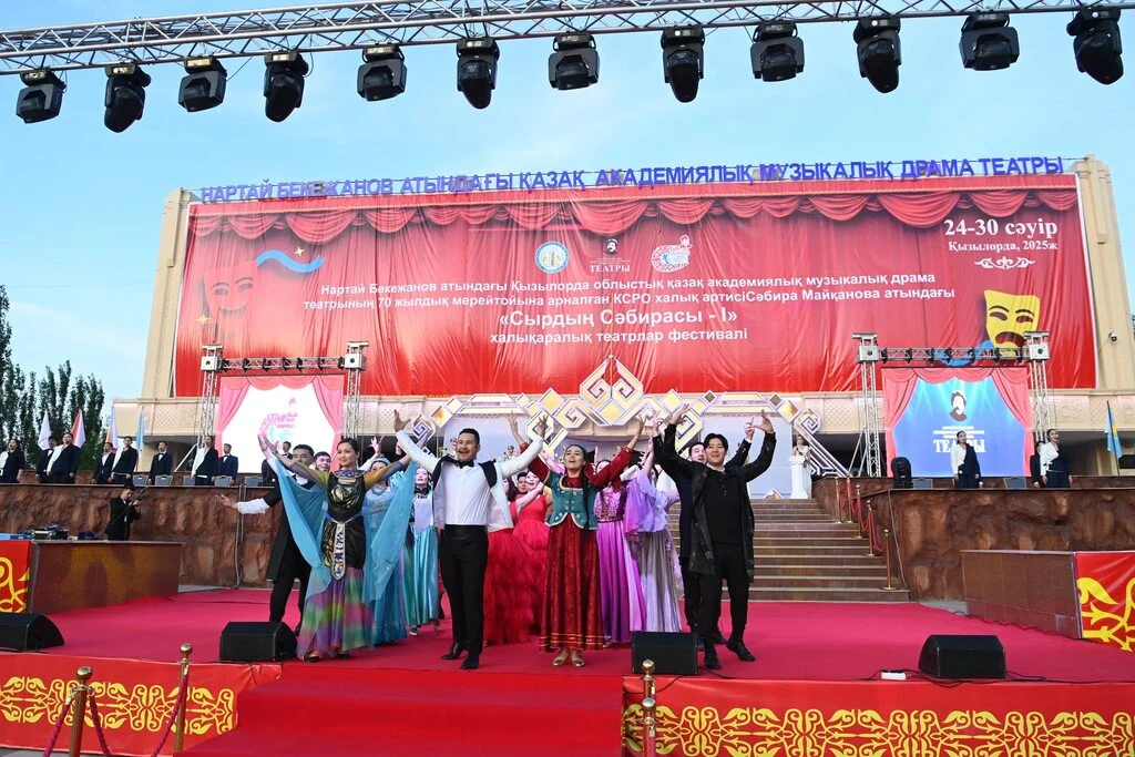Қызылордада халықаралық театрлар фестивалінің ашылуы өтті