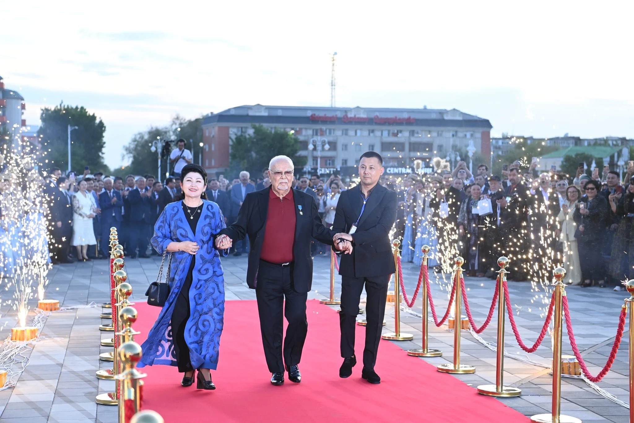 Қызылордада халықаралық театрлар фестивалінің ашылуы өтті