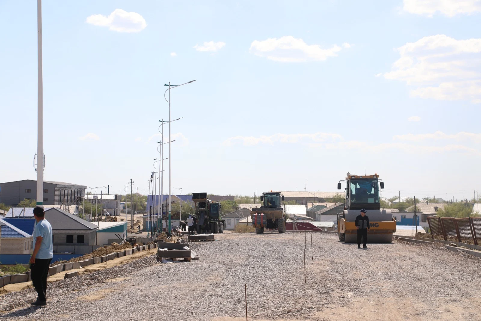 Аудан әкімі құрылыс нысандарын аралады￼