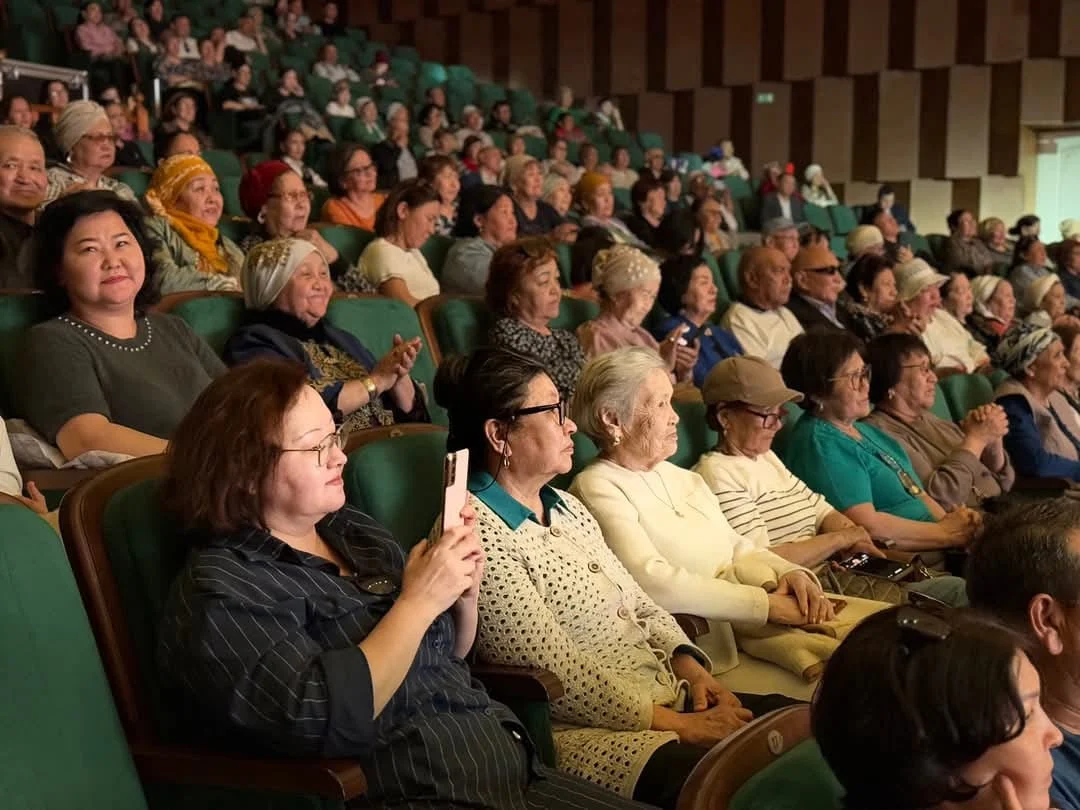  Сұлу сырдан батысқа сазды сәлем