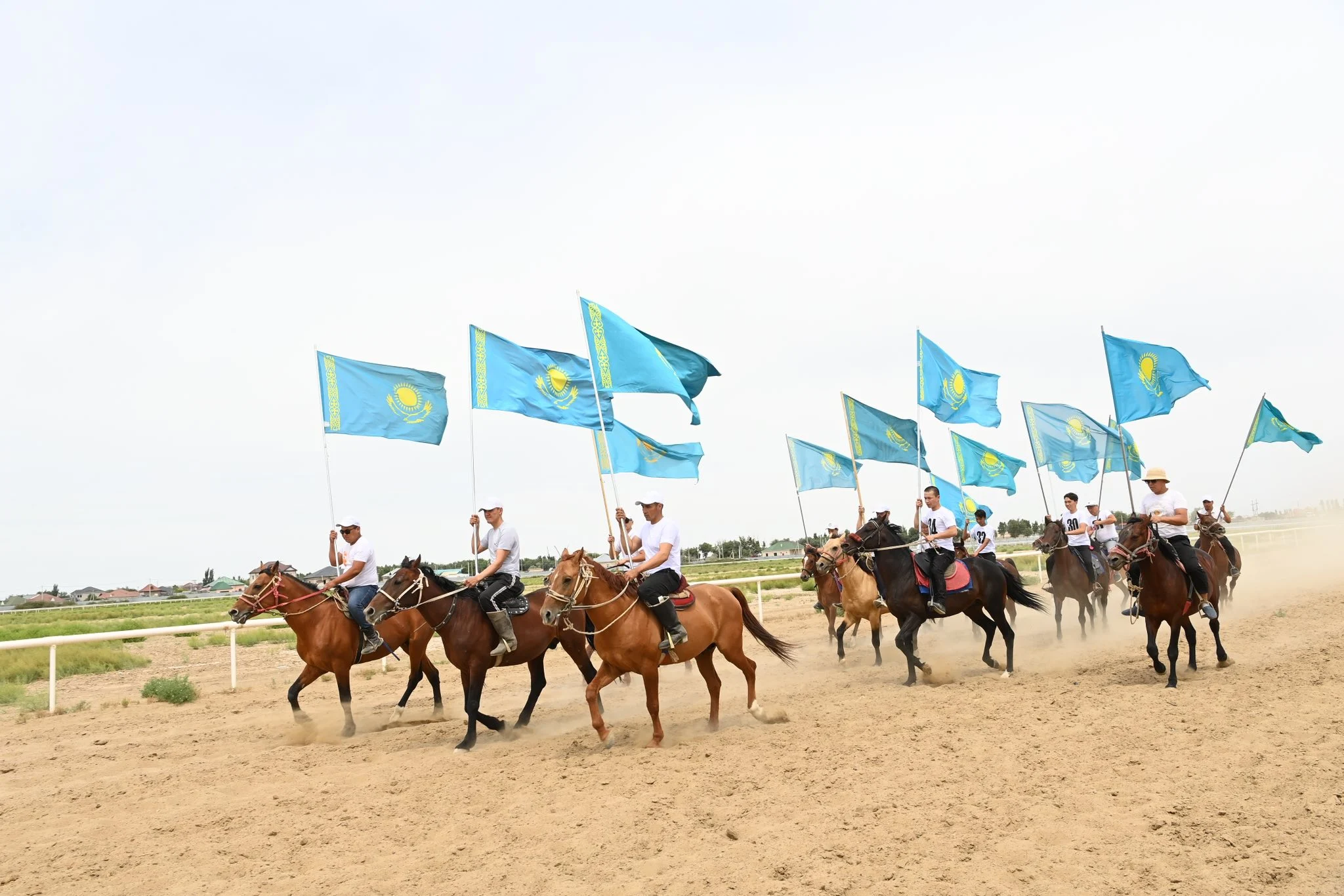 Қызылордада Мемлекеттік рәміздер күніне арналған патриоттық акция өтті