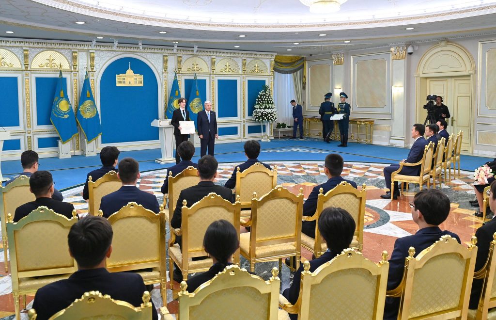 Болашақ жасампаз жастардың қолында