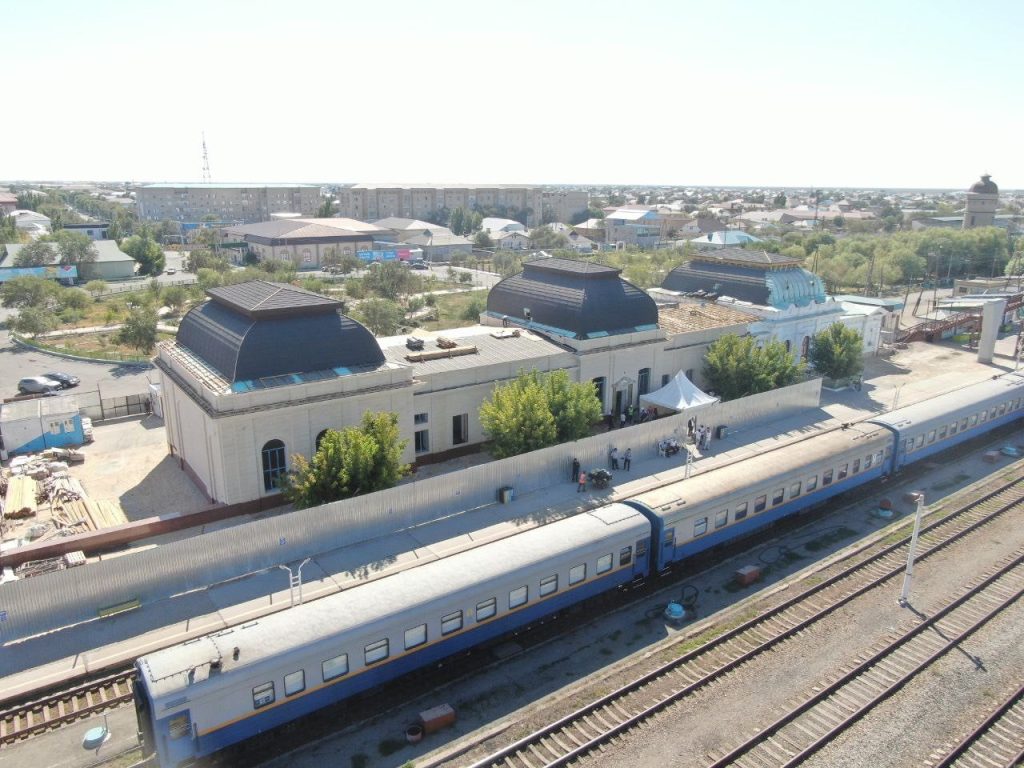 Тарихи теміржол қақпалары қайта түрленеді