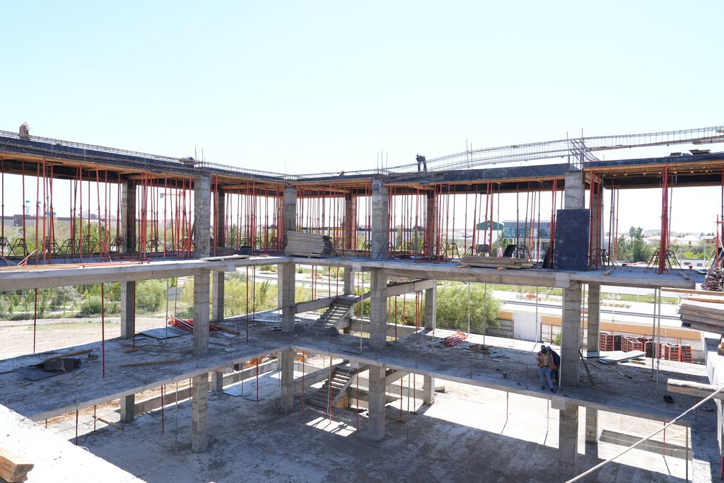 «Достық үйі»: Құрылыс қарқынды