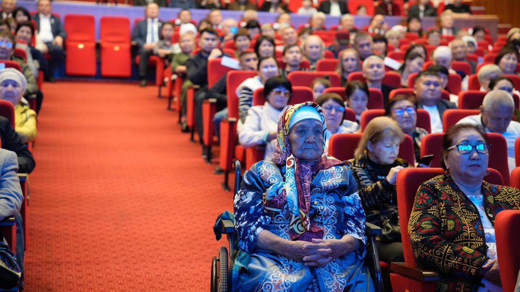 «Сұлу Сырдан - Шырайлы шығысқа» атты Қызылорда облысының өнер күндері Өскеменде жалғасты