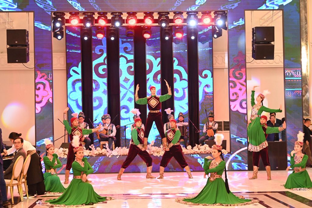 Қарттар күні қарсаңында ардагерлер қаладағы нысандармен танысты