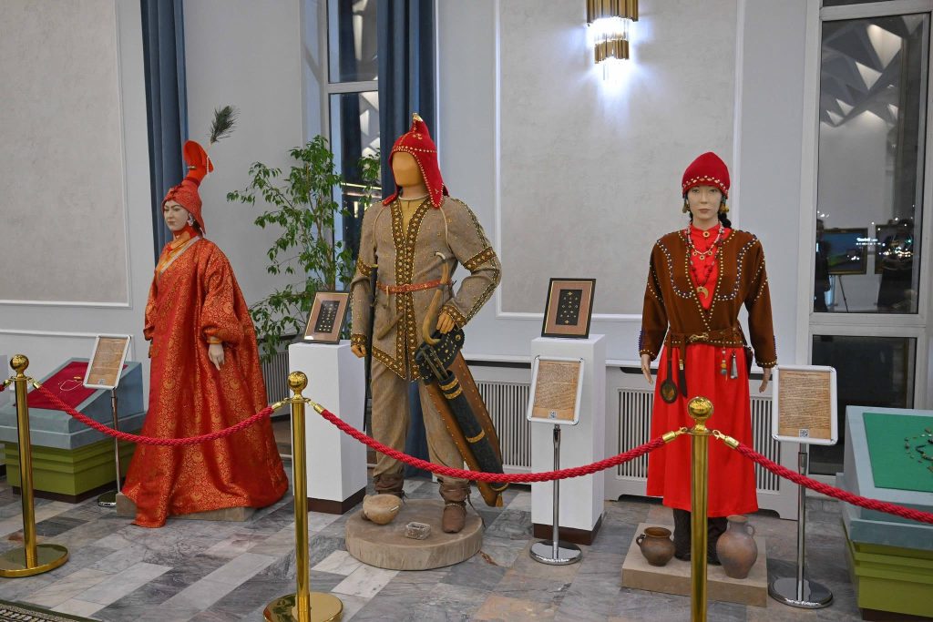 Семейдегі Қызылорда облысының өнер күндері аясында «Сыр өңірі – түркі өркениетінің алтын бесігі» атты көрме өтті