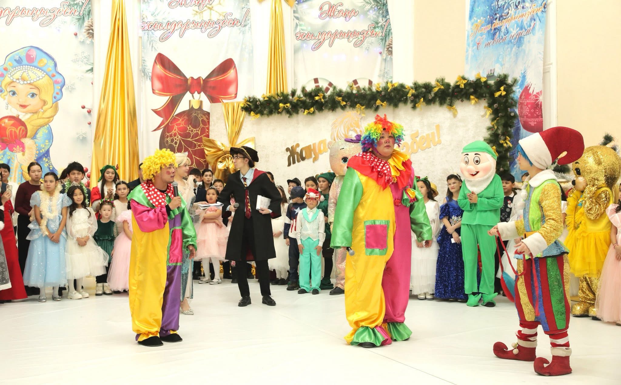 Шаттыққа толы шырша мерекесі