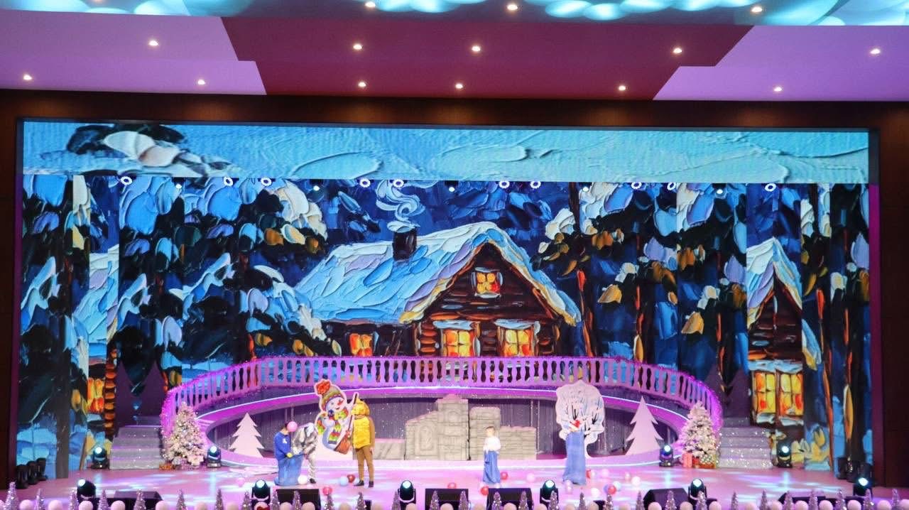 Жаңа жылдық шырша шаттығы