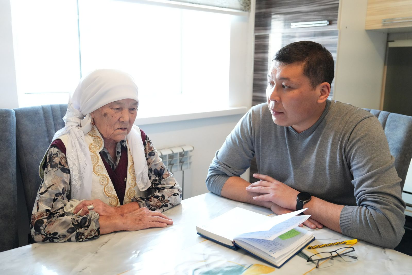 Аузына Құдай салған