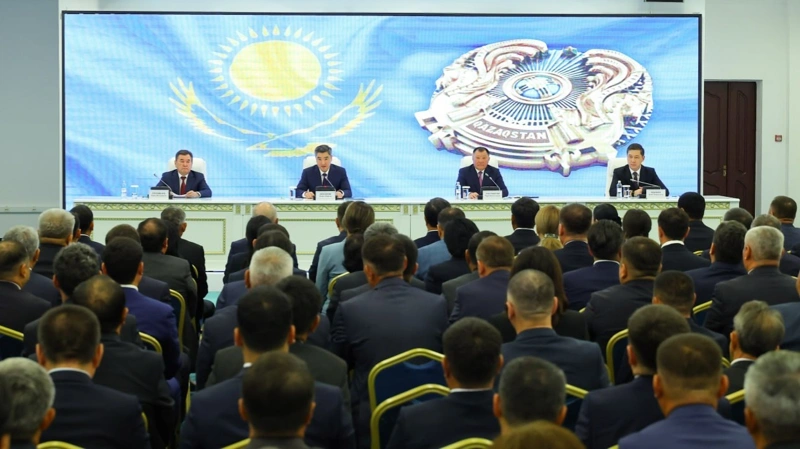 Олжас Бектенов Қызылорда облысының активіне өңірдің жаңа әкімін таныстырды (видео)