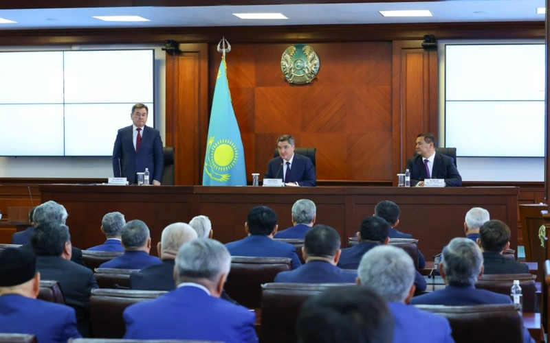 Олжас Бектенов Қызылорда облысының активіне өңірдің жаңа әкімін таныстырды (видео)