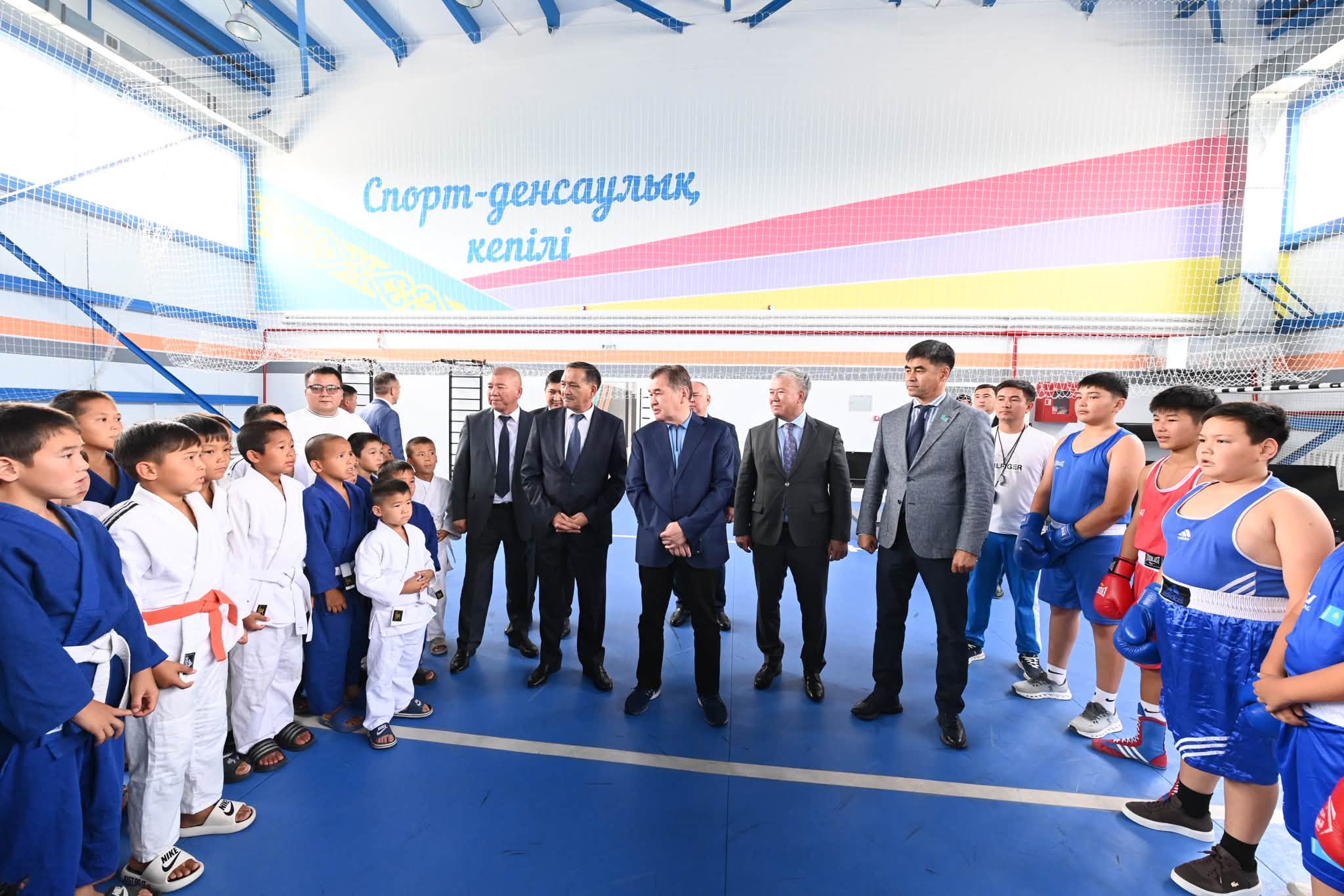 Бесарық ауылының тыныс-тіршілігімен танысты