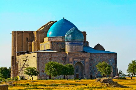 Арыстанбаб кесенесінде қайта жаңғырту жұмыстары жүргізілді