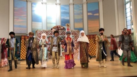 Қызылордалық өнерпаздар Шотландияда «Ақбаян» қойылымын сахналады
