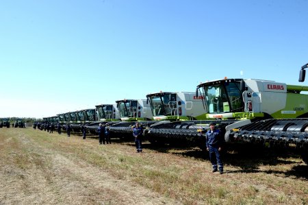 АГРАРЛАР АЙМАҚТЫҢ АГРОӨНЕРКӘСІПТІК КЕШЕНІН ДАМЫТУ МӘСЕЛЕЛЕРІН ТАЛҚЫЛАДЫ