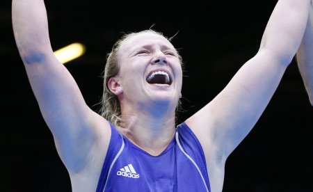 Қазақстандық боксшы Марина Вольнованың анасы өмірден өтті