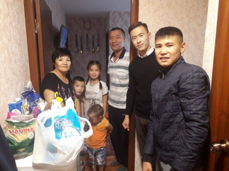 Жаныңда жүр жақсы адам