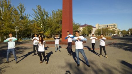 Жастар флэшмобы