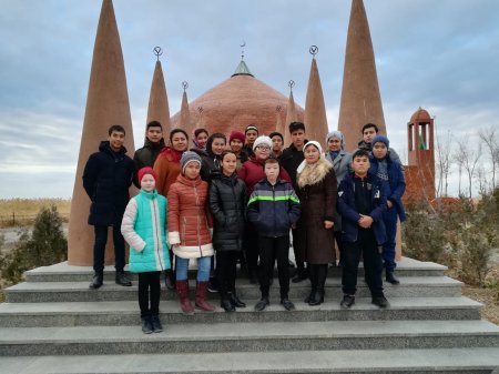 Оқушылар - тарихи орындарда