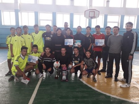 Футболдан сайысты