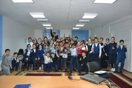 Бәсі биік жас спортшы