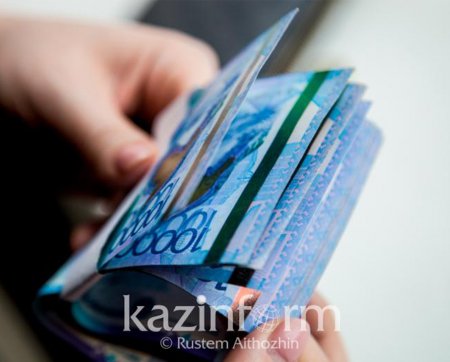 1 қаңтардан денсаулық саласындағы 200 мыңға жуық қызметкердің жалақысы өседі