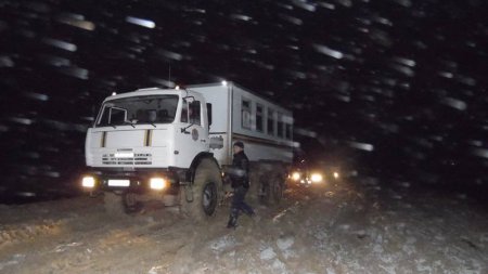 Жол іздеп, далада қалған жолаушыларға көмектесті