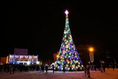 Қызылордада 23 метрлік жаңажылдық шыршаның шамы жағылды