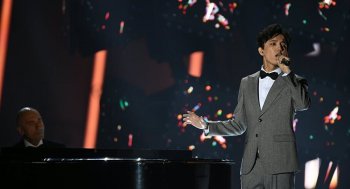 Димаш Құдайберген “Песня года” фестивалінде көрермен ықыласына бөленді