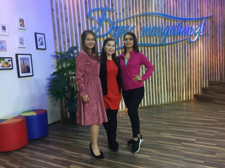 ҚОЛӨНЕРДІ ДӘРІПТЕУШІ ХАЛИДА