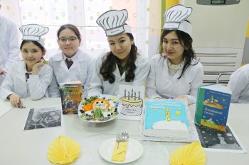 \"Тәтті кітаптар\" фестивалі өтті