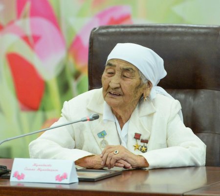 Аналарға алғаусыз алғыс (фото)