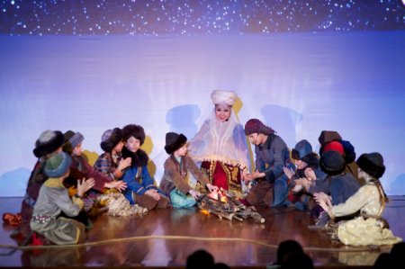 КІШКЕНТАЙ КӨРЕРМЕНДЕР ҚУАНЫШЫ