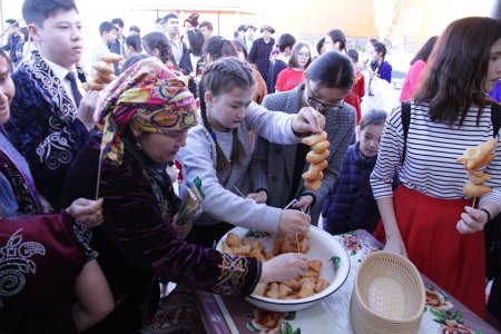 «БАУЫРСАҚ PARTY» – НАУРЫЗ ТАРТУ (ФОТО)