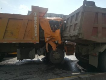 Жүк көліктері соқтығысты