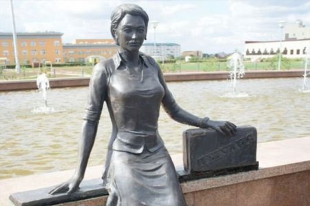 Оралда Шүкенов үшін қойылған ескерткішті қорлағандар іздестірілуде (видео)