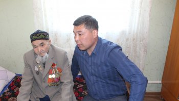 Сексеуілде қалған қос құрдас