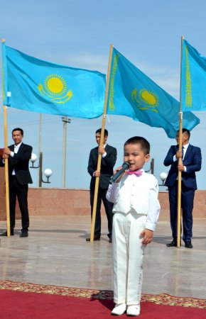 Мемлекеттік рәміздер ұлықталды