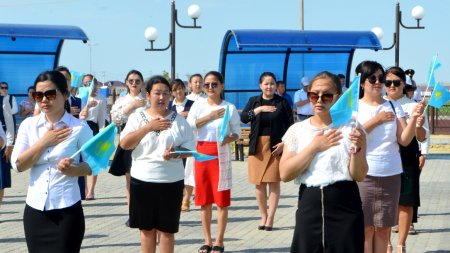 Мемлекеттік рәміздер ұлықталды