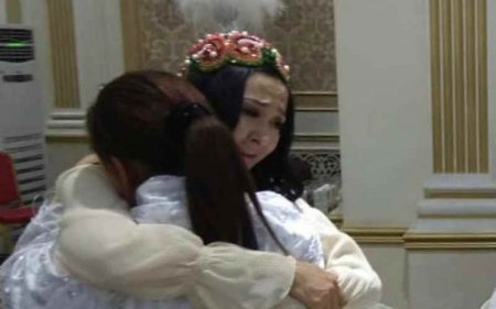 Сайрагүл Сауытбай отбасымен Швецияға қоныс аударды