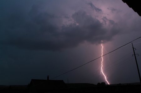 Нөсер жаңбыр, бұршақ, найзағай: Бірқатар өңірлерде ескерту жарияланды