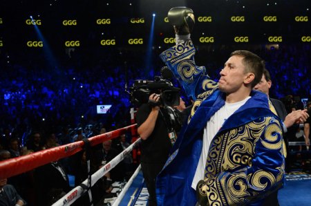 Геннадий Головкин жеңіске жетті