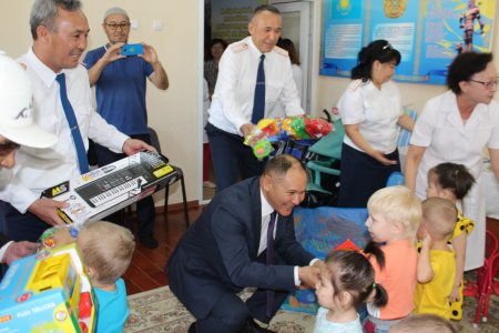 Қызылордалық полицейлер  кәсіби мерекесінде қайырымдылық көрсетті