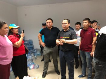 Сыр жастары көмекке барды